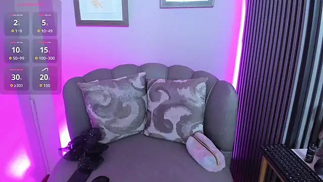 Ariana collinss online show from 02/15/26, 07:54