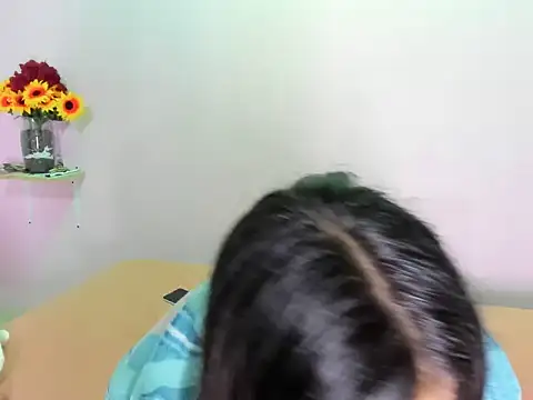 18teenssexy online show from 01/10/26, 12:23