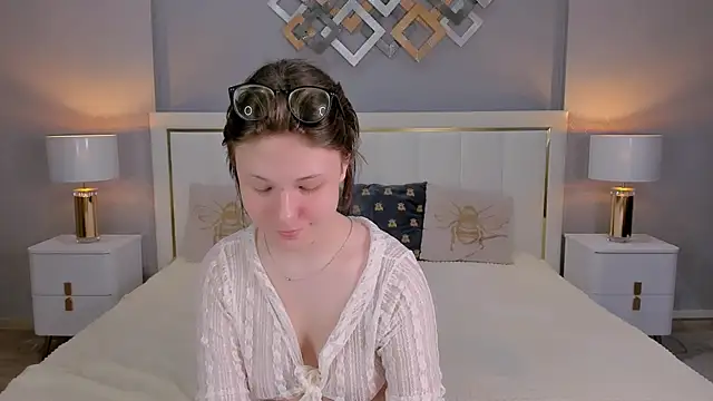 YONA WINK online show from 03/27/26, 05:35