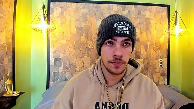 PatrickS25 online show from 02/03/26, 04:10