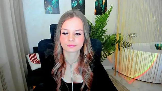 MidnighteAura online show from 04/08/26, 07:47