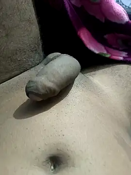 Lovely-boy-ash online show from 04/17/26, 09:45