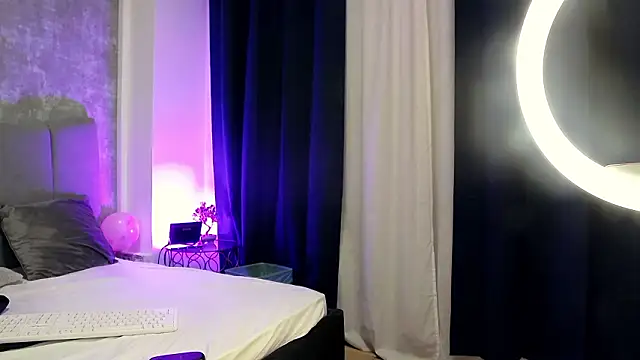 Snapshot of LucyRayy chatting on 02/26/26, 08:30 LucyRayy online show from 02/26/26, 08:30