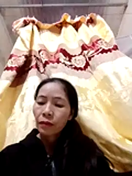 Snapshot of Cool-iponk chatting on 12/14/25, 12:21 Cool-iponk online show from 12/14/25, 12:21