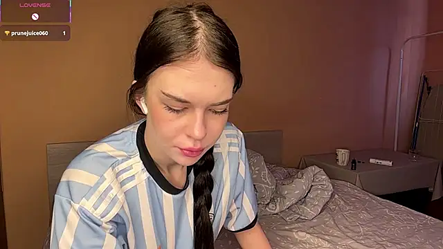 ElliRusk online show from 02/22/26, 04:46