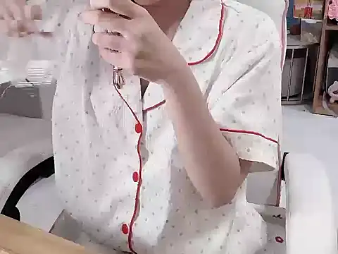 Snapshot of Yuyu-baobei chatting on 05/01/26, 03:16 Yuyu-baobei online show from 05/01/26, 03:16