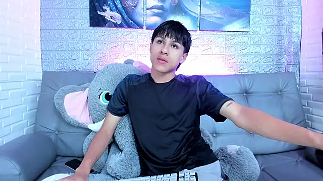 Snapshot of StormLuxX chatting on 02/20/26, 06:41 StormLuxX online show from 02/20/26, 06:41