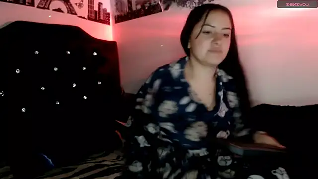 MisNicol online show from 12/20/25, 10:33