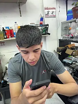 Johan stick online show from 12/16/25, 05:07