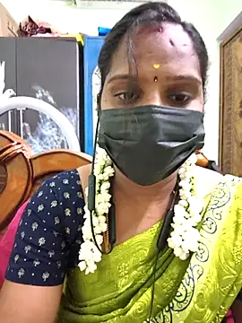 Snapshot of Tamil_Pallavi chatting on 05/09/26, 05:29 Tamil Pallavi online show from 05/09/26, 05:29