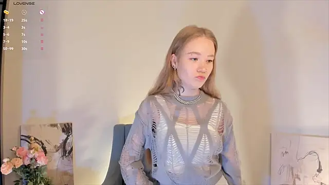 MaireLanda online show from 12/23/25, 04:54