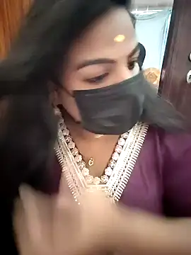 Snapshot of Tamil_Shara chatting on 04/19/26, 02:27 Tamil Shara online show from 04/19/26, 02:27