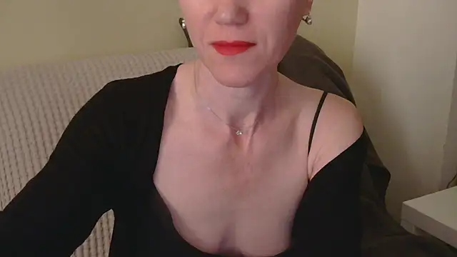 AuroraAG online show from 04/22/26, 09:44