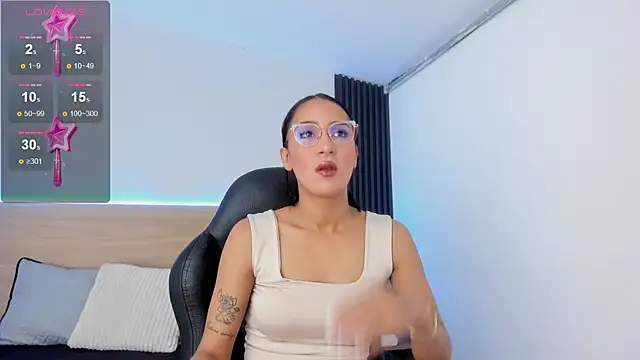 Samantha luv  online show from 02/06/26, 02:27