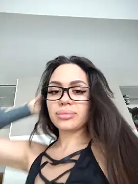 SiennaLuxexx online show from 04/18/26, 12:53