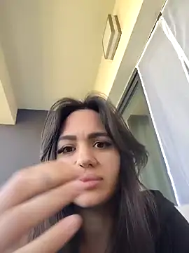 SiennaLuxexx online show from 04/19/26, 09:30