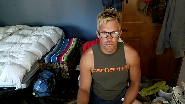 Snapshot of SpunRedneck chatting on 07/15/26, 12:38 SpunRedneck online show from 07/15/26, 12:38
