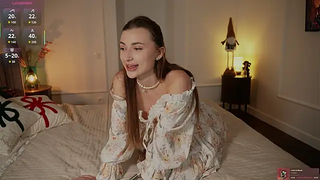 Snapshot of aestheticsdelya chatting on 12/03/25, 04:49 aestheticsdelya online show from 12/03/25, 04:49