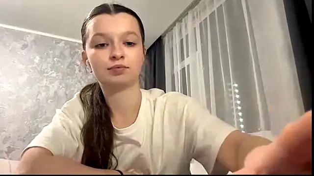 EllieBerrie online show from 12/02/25, 03:51