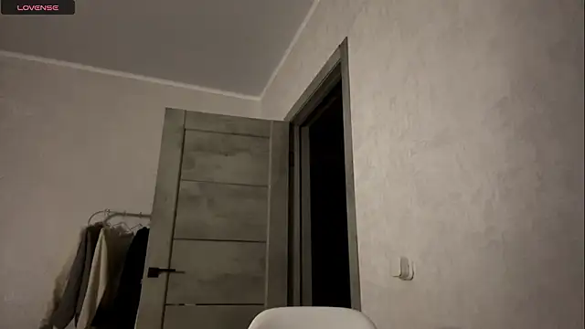 Snapshot of EllieBerrie chatting on 03/07/26, 05:32 EllieBerrie online show from 03/07/26, 05:32