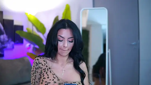 Ivy Trix online show from 02/15/26, 07:21