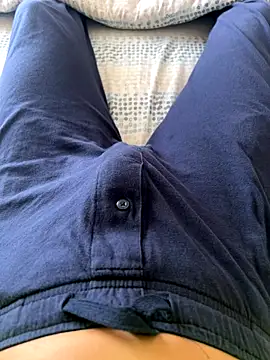 Snapshot of Tu_Principe_Azul36 chatting on 12/15/25, 12:20 Tu Principe Azul36 online show from 12/15/25, 12:20