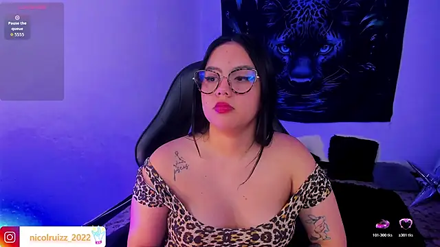 Snapshot of Nicolle_Ruizz chatting on 06/04/26, 10:27 Nicolle Ruizz online show from 06/04/26, 10:27