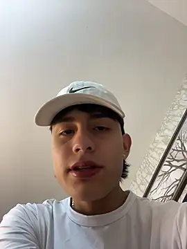 Lander Cruz online show from 12/19/25, 05:42