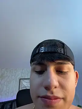 Lander Cruz online show from 04/16/26, 09:39