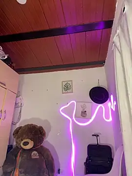 Cynthia es online show from 04/20/26, 12:35