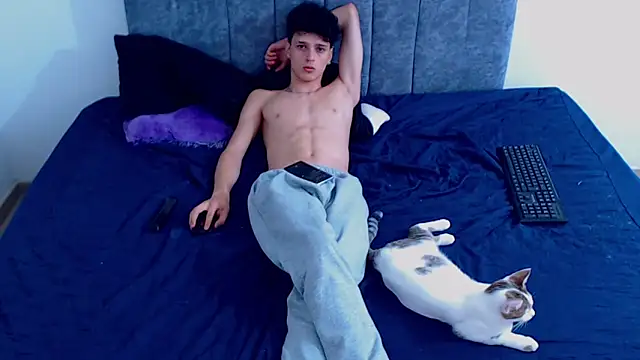 hottie couplee online show from 03/30/26, 09:16