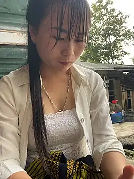 Maiphu34 online show from 04/21/26, 12:56