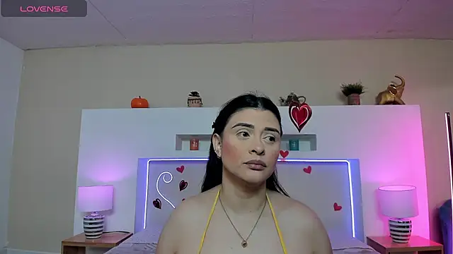 AnikaRomanoff  online show from 02/16/26, 12:01