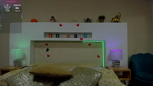 AnikaRomanoff  online show from 03/25/26, 11:27