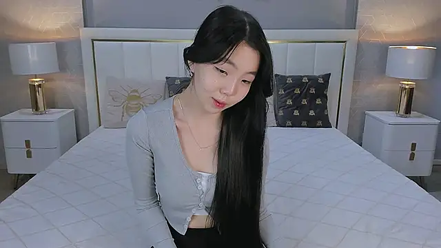 Snapshot of EMILY_GREENSON chatting on 02/08/26, 08:40 EMILY GREENSON online show from 02/08/26, 08:40