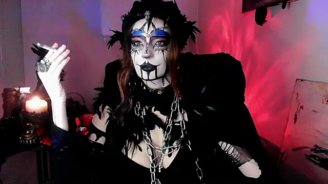 EmpressMorrigan online show from 12/17/25, 09:59