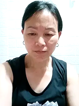 Lili-123k online show from 04/18/26, 01:53