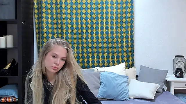 Wh1teAngelx online show from 12/02/25, 07:47