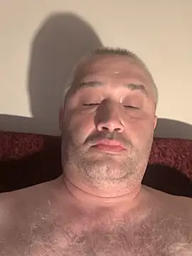 Snapshot of Olomoucak1982 chatting on 06/18/26, 07:40 Olomoucak1982 online show from 06/18/26, 07:40