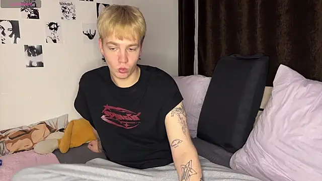 Snapshot of olivertasty2 chatting on 12/04/25, 06:16 olivertasty2 online show from 12/04/25, 06:16