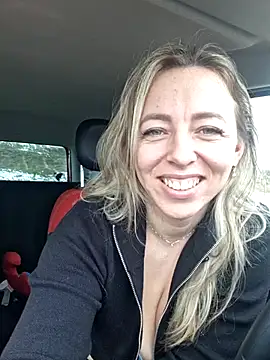 Snapshot of sole28 chatting on 02/19/26, 12:23 sole28 online show from 02/19/26, 12:23