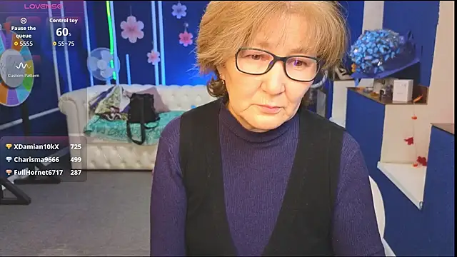 Snapshot of Mia_Monno chatting on 12/02/25, 11:48 Mia Monno online show from 12/02/25, 11:48