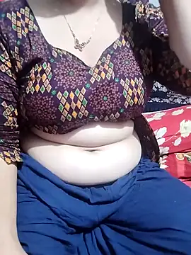 hottyrose69 online show from 04/24/26, 09:28