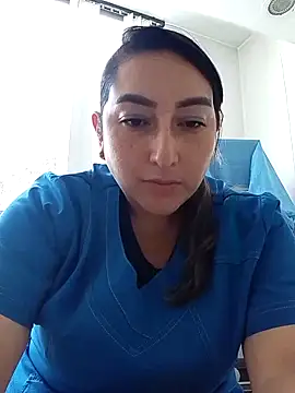 Snapshot of Valeria_montana_ chatting on 12/17/25, 05:30 Valeria montana online show from 12/17/25, 05:30