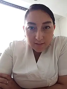 Snapshot of Valeria_montana_ chatting on 12/22/25, 01:08 Valeria montana online show from 12/22/25, 01:08