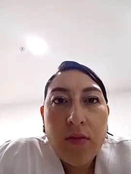 Snapshot of Valeria_montana_ chatting on 01/13/26, 11:37 Valeria montana online show from 01/13/26, 11:37