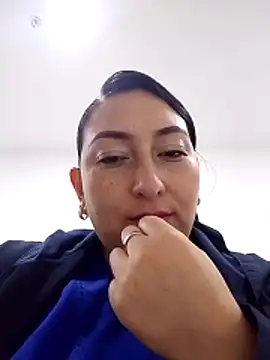 Snapshot of Valeria_montana_ chatting on 02/17/26, 12:01 Valeria montana online show from 02/17/26, 12:01