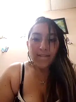 Snapshot of Valeria_montana_ chatting on 02/26/26, 01:26 Valeria montana online show from 02/26/26, 01:26