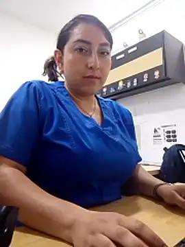 Valeria montana  online show from 03/20/26, 02:00