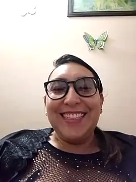 Valeria montana  online show from 04/22/26, 12:02